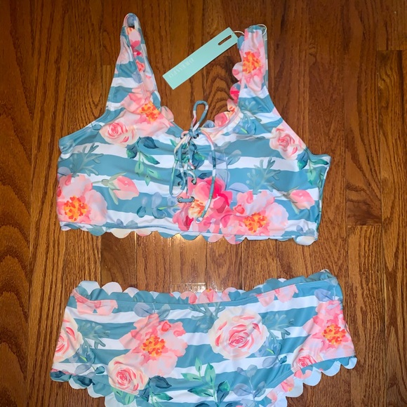 Two piece mid rise swimsuit - Picture 1 of 4